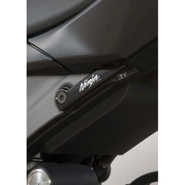 Exhaust Hanger + Rear Footrest Blanking Plate, Kawasaki ZX6-R '09-'13