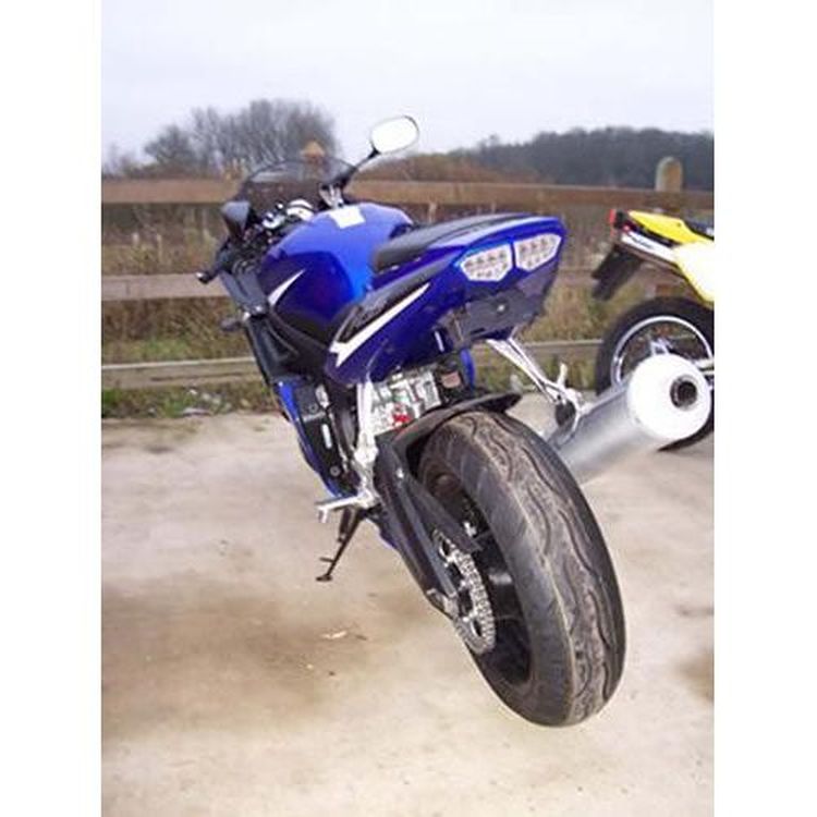 R&G Yamaha YZF R6 03-05 / YZF R1 02-03 Tail Tidy