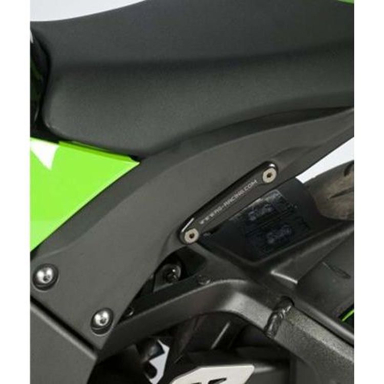 Exhaust Hanger + Rear Footrest Blanking Plate, Kawasaki ZX10R '11