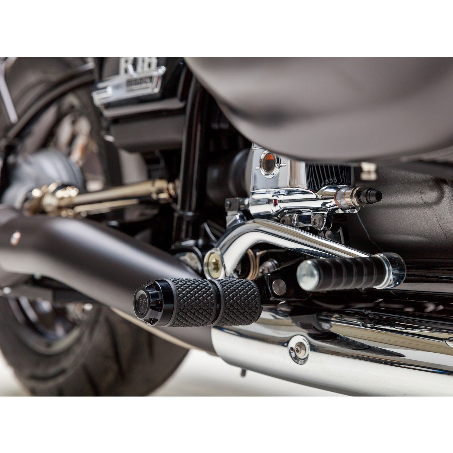 Wunderkind Replacement Footrests Rider BMW R 18 Models - Moore Speed Racing