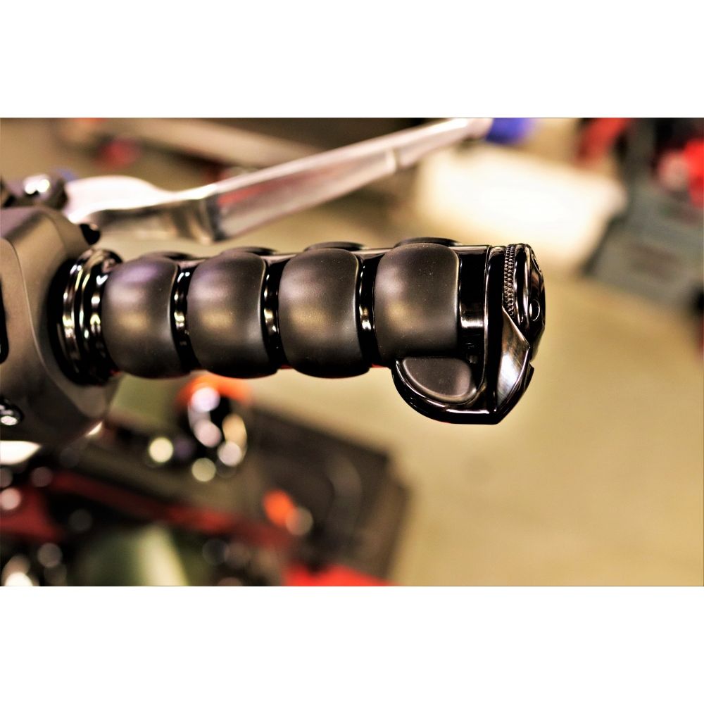 Kuryakyn ISO-Throttle Boss - Black - Moore Speed Racing