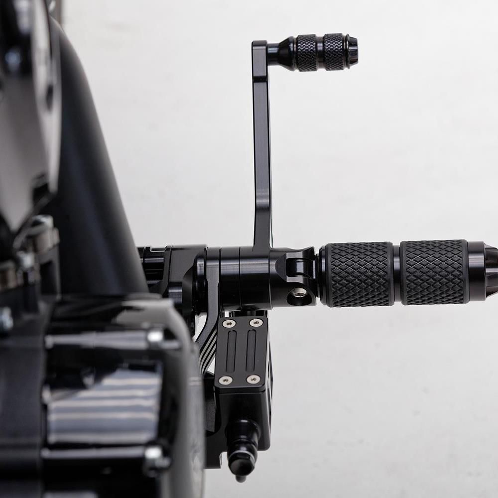 Wunderkind Forward Foot Controls for 2021+ Indian Chief Models Moore